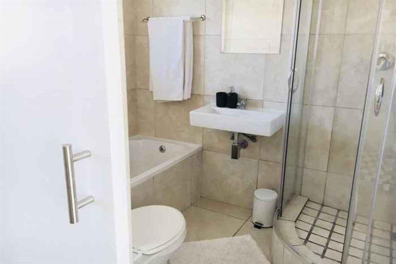 Comfortable Living For A Memorable Stay เคปทาวน์ ภายนอก รูปภาพ
